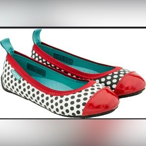Chooze Dream POP Girls ballet flats Red/white/ black polka dot. Worn one time.